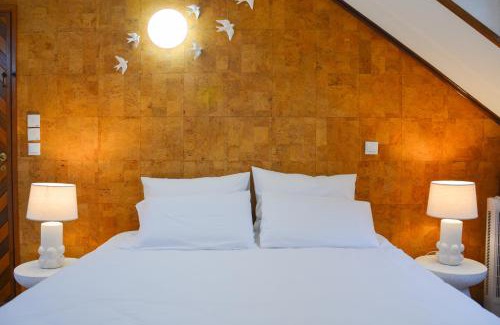 Sesimbra Apartamento | Casa Azul - 2min walk to the Beach, in the Historical Center of Sesimbra