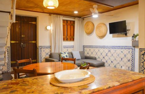 Sesimbra Apartamento | Casa Azul - 2min walk to the Beach, in the Historical Center of Sesimbra