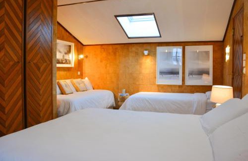 Sesimbra Apartamento | Casa Azul - 2min walk to the Beach, in the Historical Center of Sesimbra