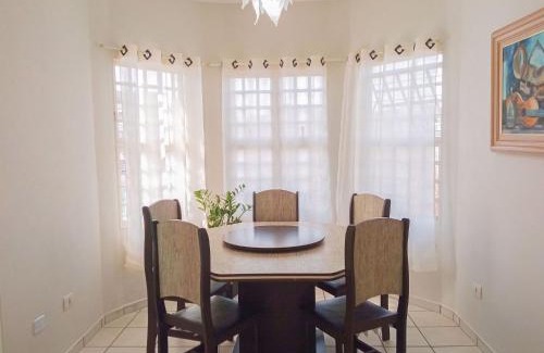 Londrina Casa | Casa Azul Antares 3 Quartos - Pet Friendly