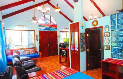Pavones Casa | Casa Azul with Private Pool - Tropical Oasis - WiFi-AC-Bikes-Surfboards- Walk to point