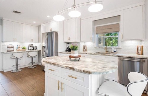 Dunwoodie Casa | Casa Azul Yonkers - Modern Home Near NYC