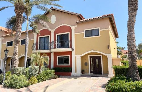 Gold Coast Casa | Casa Azure Aruba