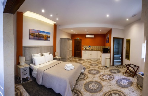 Rabat Casa | Casa Azzopardi Suites