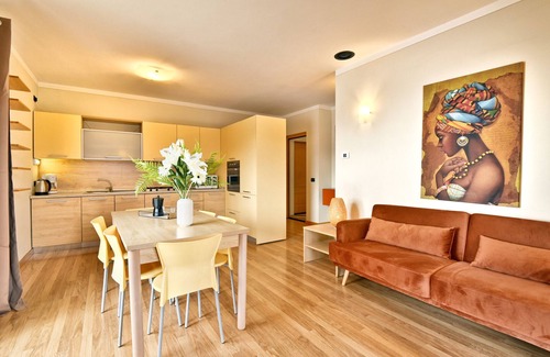 Oldesio Apartamento | Casa Azzurro Lago by Theater Home - with marvellous lake view