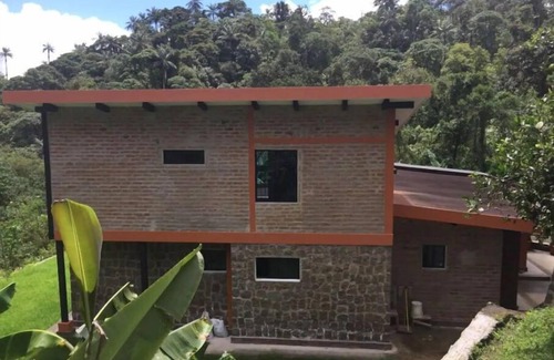 Tulipe Casa | Casa Búho - una casa en medio del bosque!!