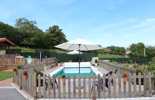 San Martín de Bada Cabaña | CASA BADIMIA 8+3 PLAZAS * Picos de Europa