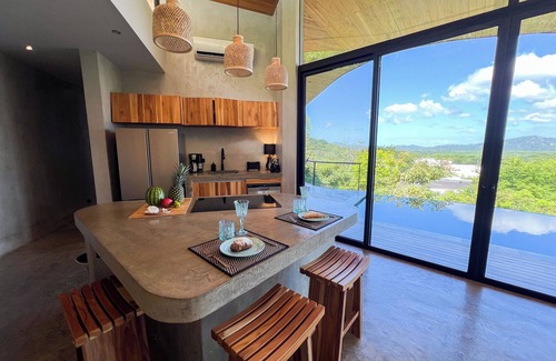 Tamarindo Villa | Casa Banka: Scenic 3Bedroom Villa with Pool & 24/7 Security in Playa Tamarindo