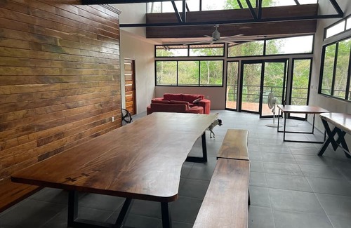 Parrita Casa | Casa Barco Rainforest House