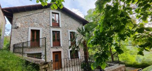 Peñamellera Alta Casa | "Casa Bardales"