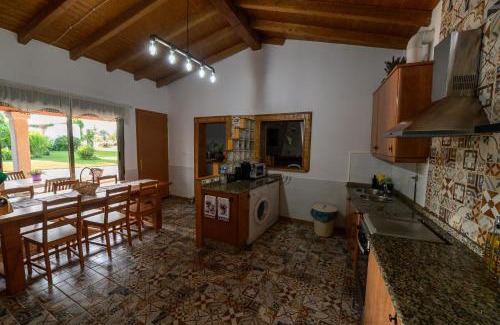 Monforte de Lemos Casa | Casa Barxelo con piscina en Monforte de Lemos