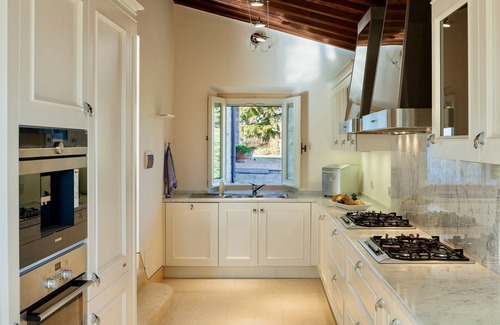 Allerona Villa | Casa Bassa, Villa de lujo con piscina privada, Finca Orgánica Torre Bisenzio