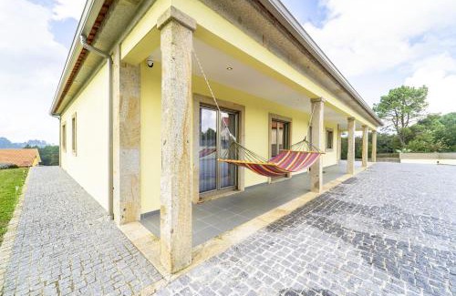 Castanheira Casa | Casa Belavista by House and People