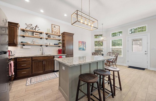 Highland Lake Estates Condominio | Casa Bella "A"- LOVELY, New Duplex - North Shore Lake Travis