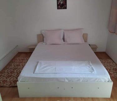Jibert Casa | Casa BELLA ELENA