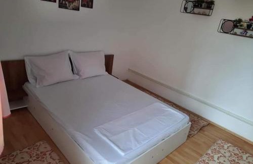 Jibert Casa | Casa BELLA ELENA