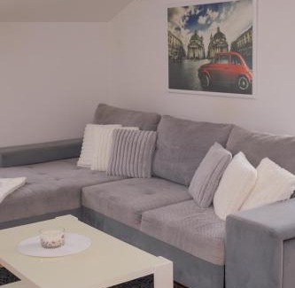 Loznica Apartamento | Casa Bella Loznica