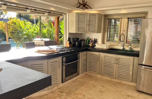 Las Terrenas Villa | CASA BELLA - Luxury 4/5 Bed Villa w'Private Pool, 1 min walk to Playa Coson