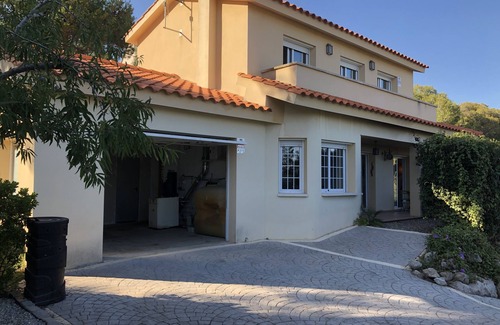 Costa Cunit Casa | Casa Bella Vista en montaña con vistas al mar. Piscina privada. 6 personas.