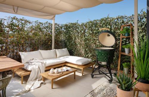 Gulici Casa | "CASA BELLA VITA" with large SPA and counter-current swimming near the beach!
