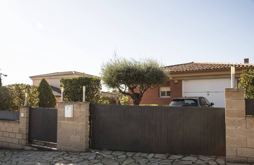Bigues I Riells Casa | Casa Bella con piscina