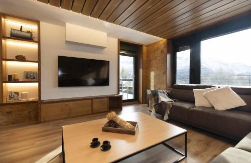 Panticosa Apartamento | Casa BellaVista by BeValle