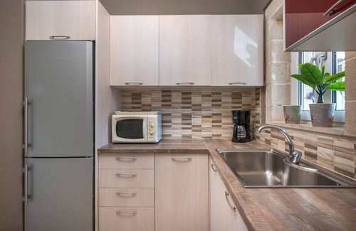 Kournas Casa | Casa Belvedere | Apartment with heated Rooftop pool and Sea View