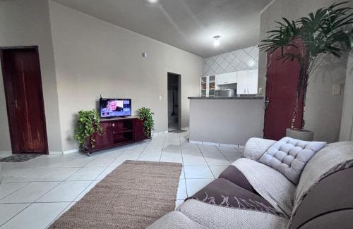 Parque Sagrada Familia Casa | Casa BemTeVi próximo ao Shopping