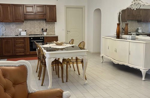 Monteforte d'Alpone Apartamento | Casa Bianca, holiday home near Soave with garden, barbecue and small hydro pool