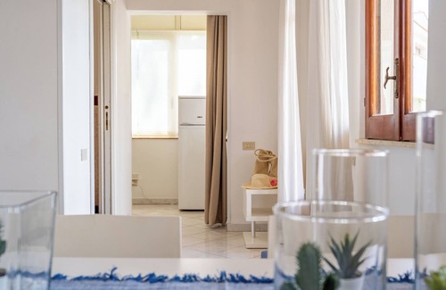 Recanati Apartamento | Casa Bianca - Apartment a stone's throw from the s