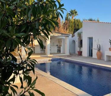 Cómpeta Casa | Casa Bizon - Your holiday oasis with private pool