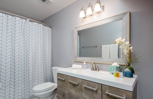 South Scottsdale Villa | Casa Blanca 5 Bedroom Home by Redawning