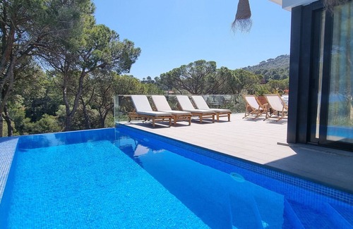 Pals Villa | Casa Blanca, una perla