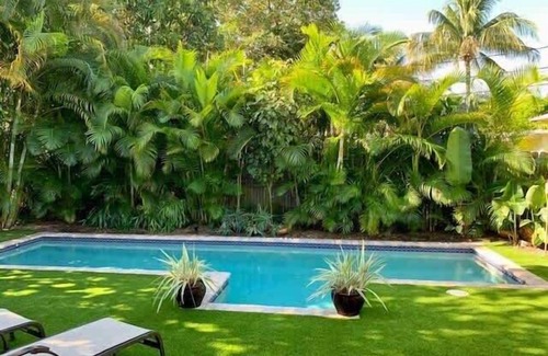 Flamingo Parks Casa | Hermosa cabaña histórica con piscina privada a minutos del centro del distrito