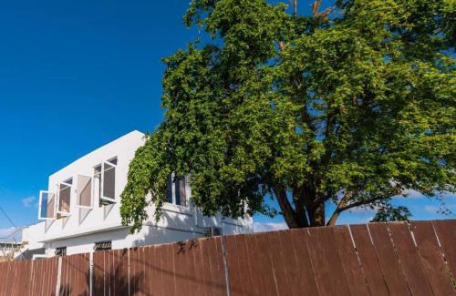 Pueblo Apartamento | Casa Blanca Mountain and Ocean Views