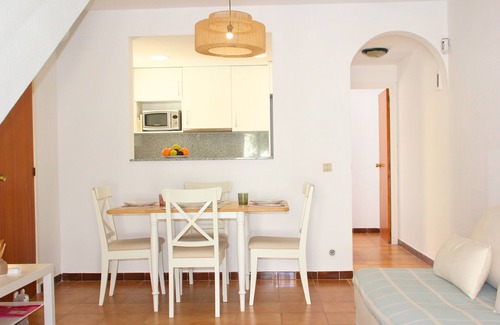 L'Escala Chalet De Esquí | Casa Blava L'Escala | B&Q | Pool&Tennis | Terrace