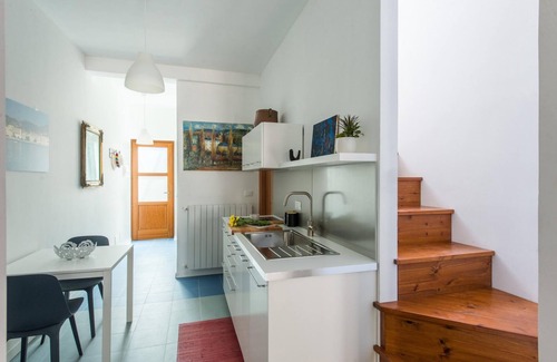 Castellammare Vucciria Apartamento | Casa Blu con Terrazza Alla Vucciria by Wonderful Italy