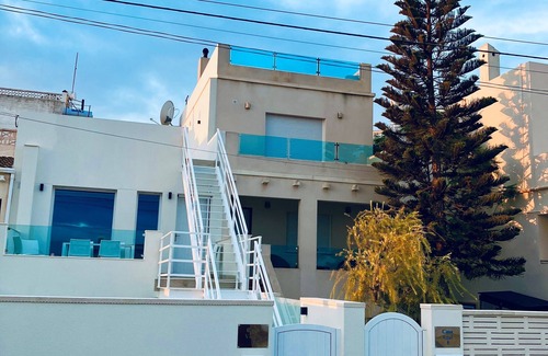 San Miguel de Salinas Casa | Casa Bohemios VERDE : Modern House - Hydromassage Pool at the Costa Blanca