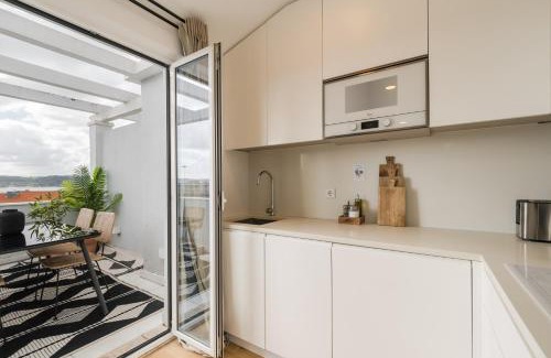 Alges Apartamento | Casa Boma Lisboa - Sea View Apartment With Private Sunny Terrace - Alges I