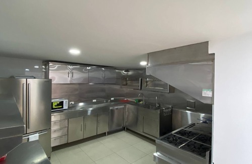 Suba Casa | Casa majestuosa en Bogotá de lujo y privada, buena ubicación, nueva y espaciosa