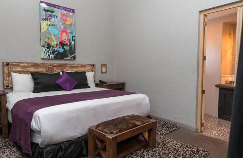 La Cruz Hotel | Casa Brunella - Hotel Boutique Querétaro