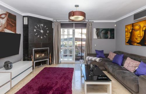 Torrequebrada Casa | Casa Buda