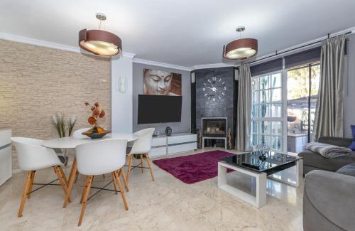 Torrequebrada Casa | Casa Buda