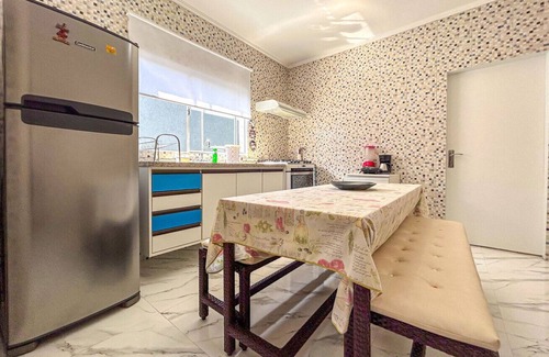 Vista Linda Casa | Casa c ótima localização e Wi-Fi em Bertioga/SP