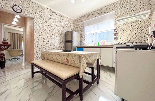 Vista Linda Casa | Casa c ótima localização e Wi-Fi em Bertioga/SP