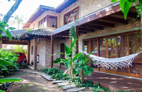 Guaeca Casa | Casa c Churrasqueira a 200m da Praia de Guaecá/SP