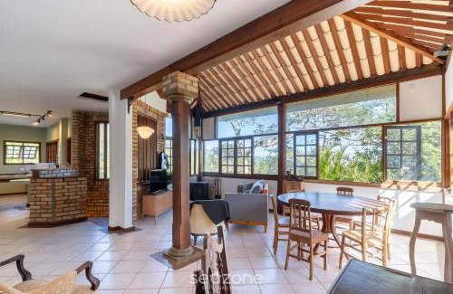 Sambaqui Casa | Casa c/Churrasqueira a 550m da Praia GSS0488
