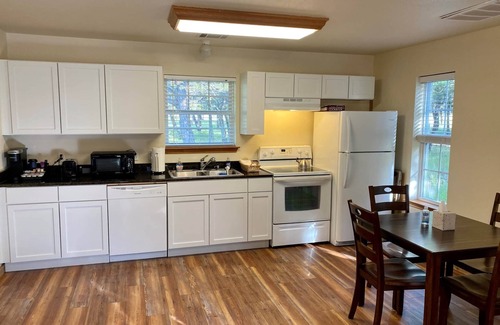Ingram Casa | Casa Cabin B, 1BR/1BA, Sleeps 4, Porch, Gas Grill, Firepit