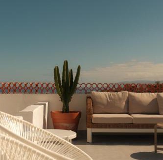 Icod de los Vinos Apartamento | Casa Cactus - heated pool and only 5 boutique apartments