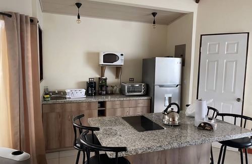 Cantón de Dota Casa | Casa café oro, in the heart of Santa Maria de Dota, ideal for couples or families.